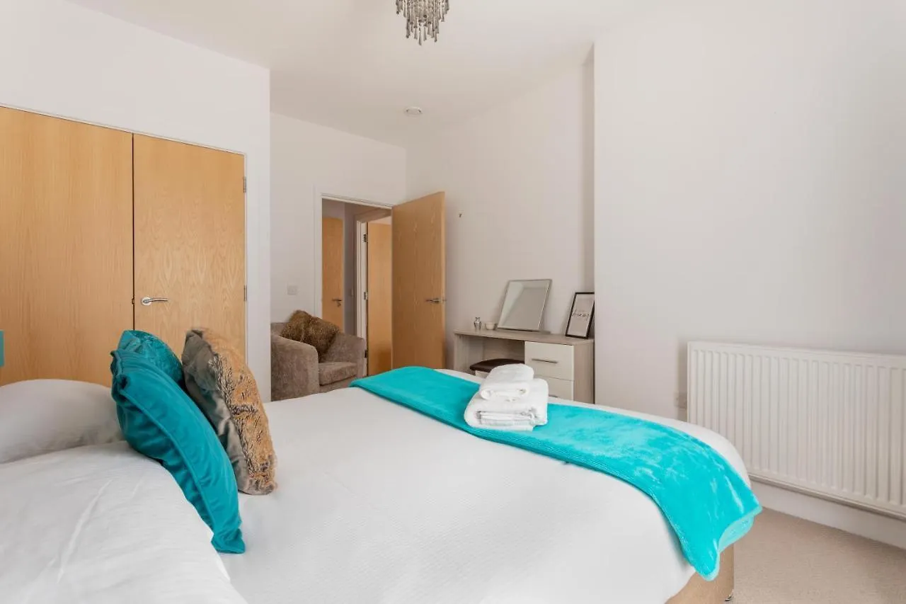 1 Bed Apartment - Redhill Central, Surrey, Gatwick #3